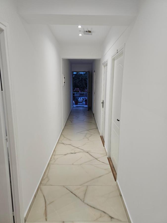 Vila 31 Sarandë Eksteriør billede